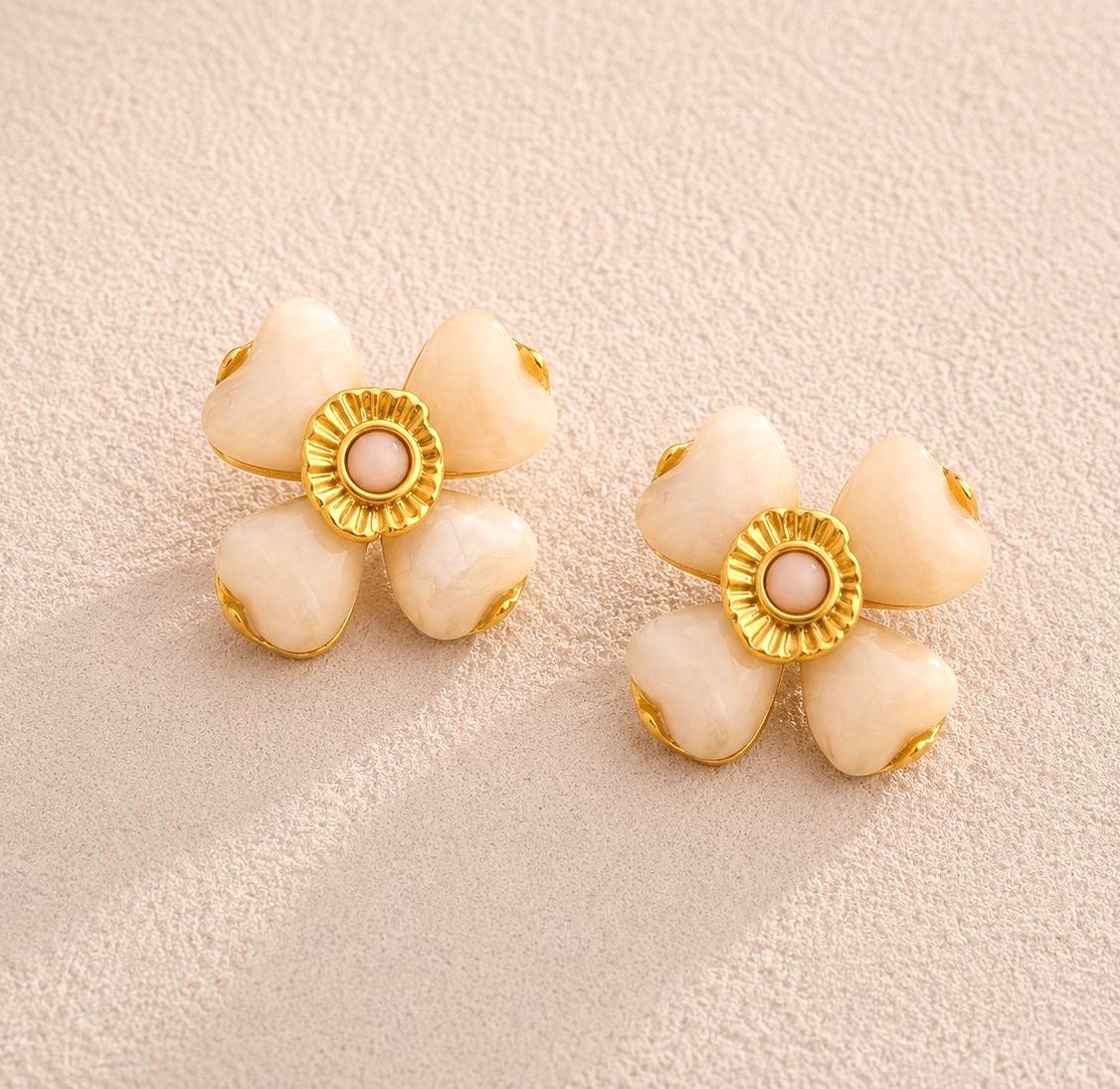 Aros Blossom Off White